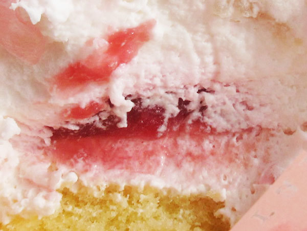 【シャトレーゼ】まんまる白桃ケーキ_c0152767_20031146.jpg