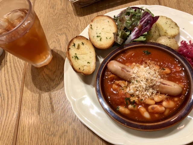 激ウマ【アフタヌーンティーでカスレプレートとチーズケーキ】新メニュー_b0009849_14283083.jpeg