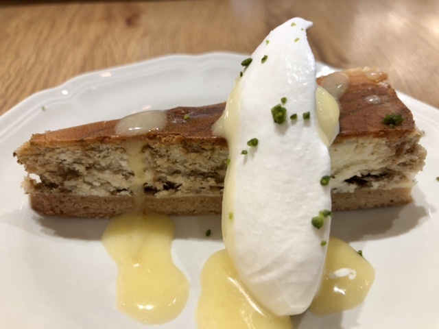 激ウマ【アフタヌーンティーでカスレプレートとチーズケーキ】新メニュー_b0009849_14493124.jpeg
