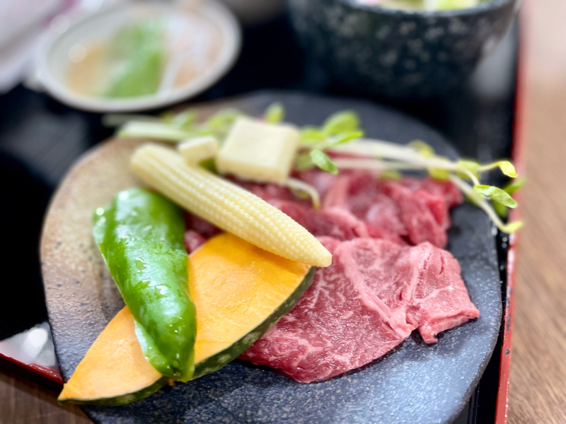 【日記】飛騨牛の焼きしゃぶランチ＆バスターミナルの足湯_b0008655_14000047.jpg