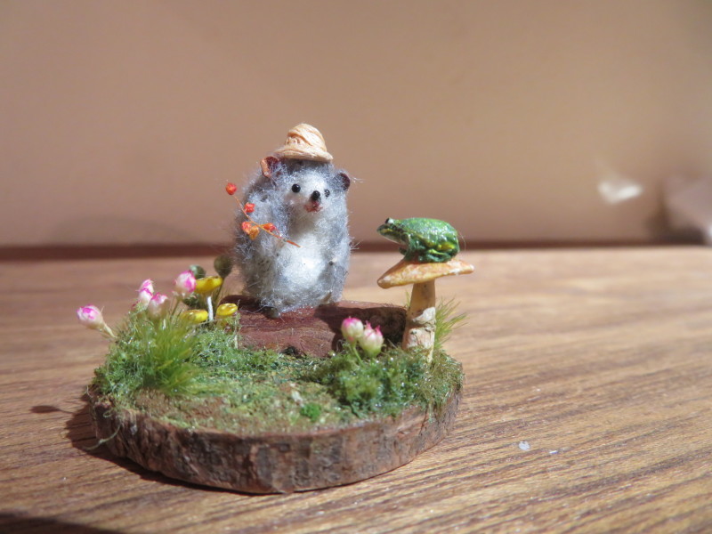 5mmのカエルさん、はなやま屋さん作品と、わたしの体調のこと_f0129557_17292126.jpg