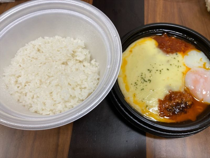 テイクアウトした松屋の「たっぷりソースのチーズうまトマハンバーグ定食」がかなり美味しかった!!_d0393930_00563026.jpg