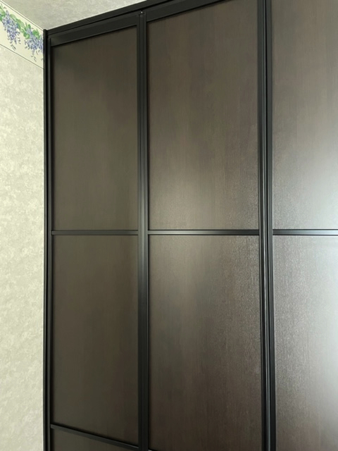 寝室の間仕切に『タチカワブラインド/プレイス スウィング』を納めました by interior styling of bright_c0157866_19030922.jpg