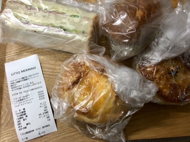 【リトマの美味しいハムサンドとさつま芋】_b0009849_11133545.jpeg