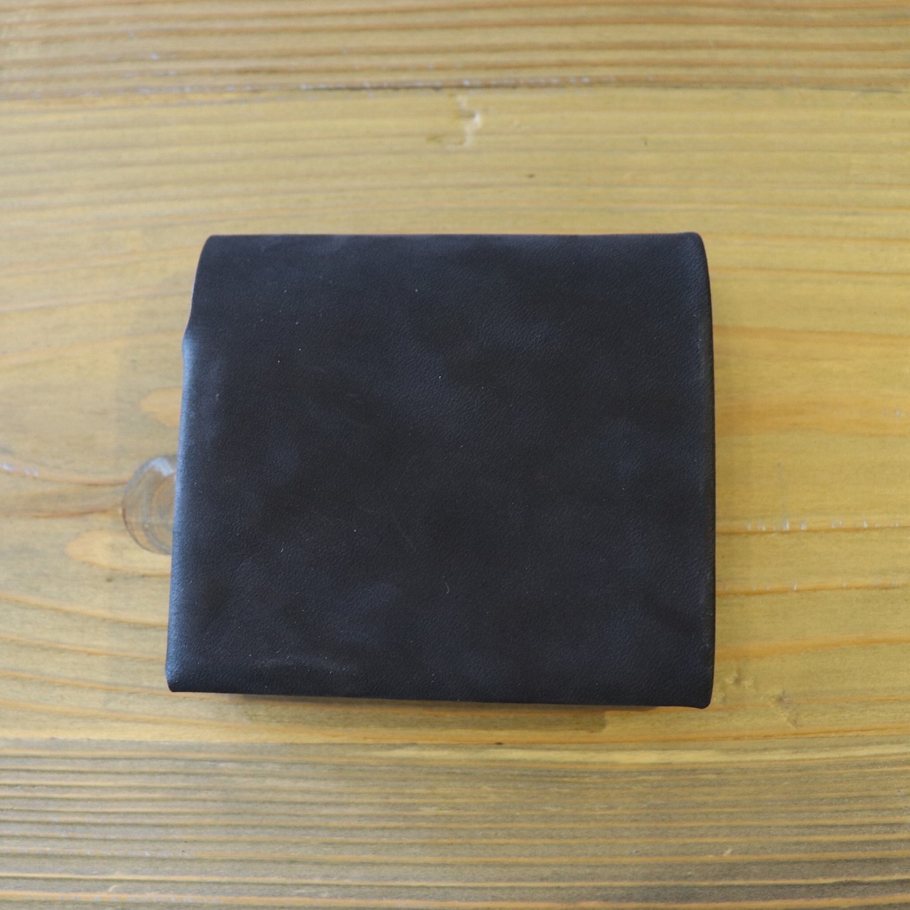革作家『R.BROWN Labo』さんの作品お取り扱いのお知らせ_f0325437_15135148.jpg