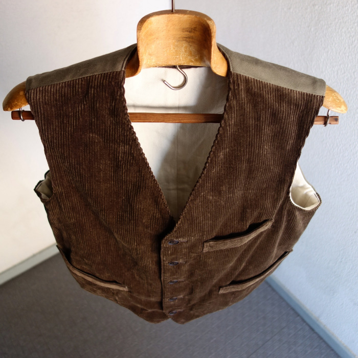 商品入荷のお知らせ / classic farmers corduroy vest_e0130546_11313037.jpg