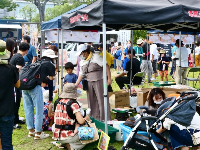 　　虹食～和歌山大夏祭り（キッチンカーや屋台の出店、大道芸など）　　２０２２-０９-１０　００：００_b0093754_22284208.jpg