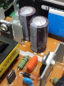 レグザブルーレイ DBR-T450コンデンサー交換 : ラジオ中国語と