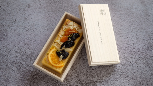 New MAORI SWEETS キャトル・カール・アマンド いただきます🎵_f0328051_19365156.jpg