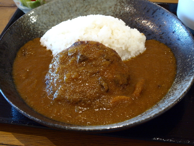 レストハウス トライアングル その2(ハンバーグカレー)_d0153062_21043596.jpg