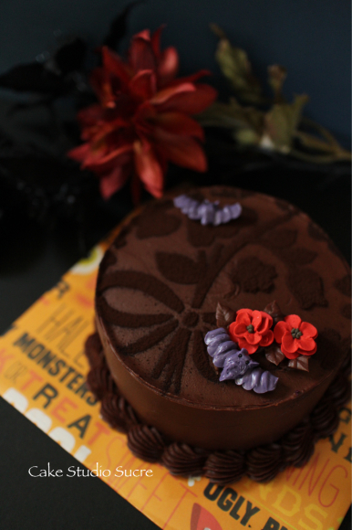 【募集中】ハロウィンのチョコレートケーキ・ステンシル付き_e0111355_16411961.jpg