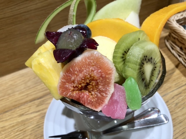 【おやつは果実園のあんみつ】_b0009849_07485194.jpeg