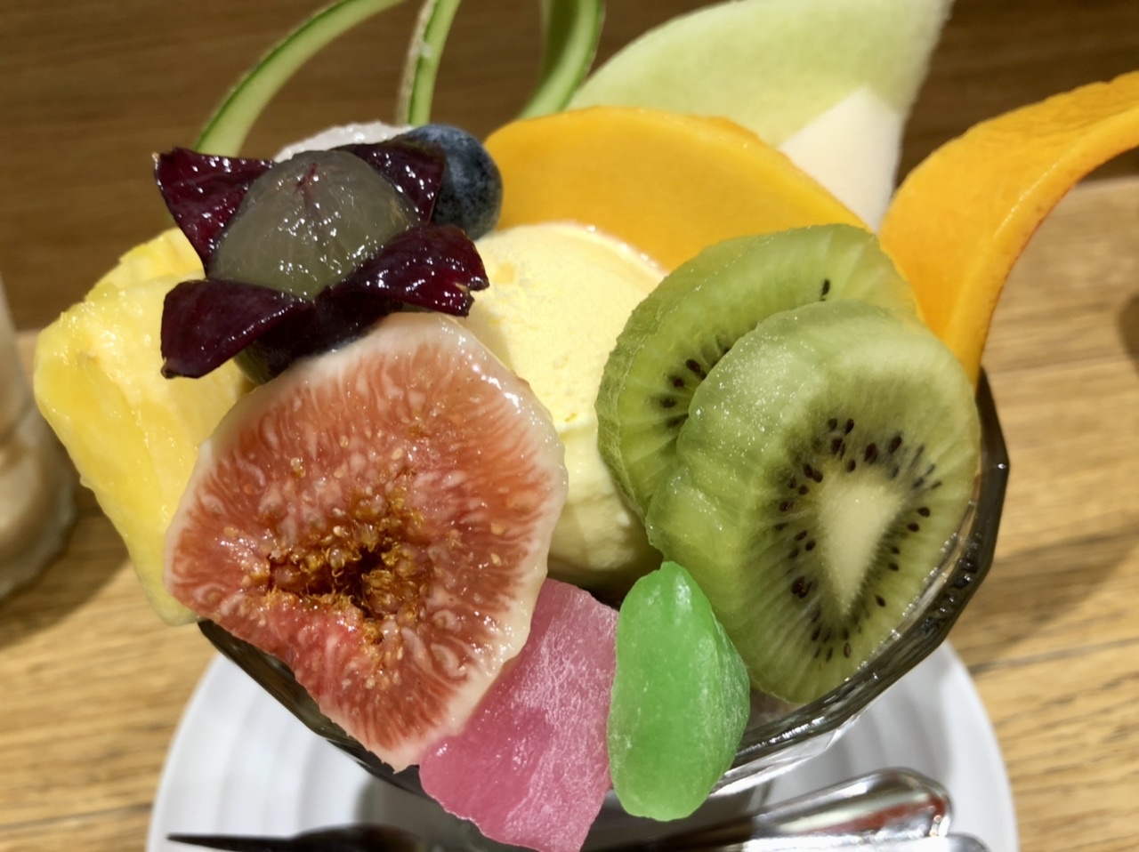 【おやつは果実園のあんみつ】_b0009849_07494432.jpeg
