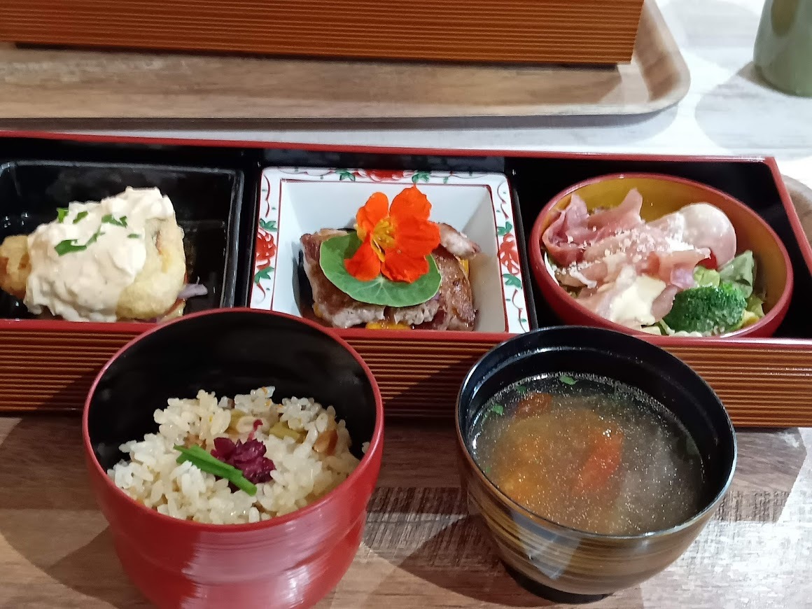 旅は道連れ長野の旅･････その５_b0331802_22580770.jpg