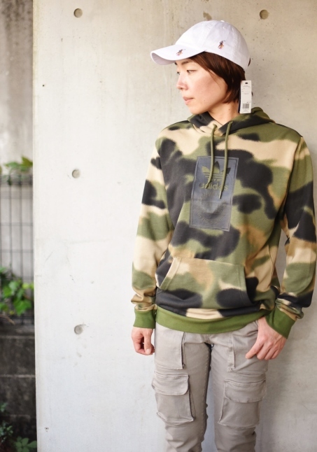 adidas Europe Limited MODEL CAMO PULL PARKA_d0152280_04204236.jpg