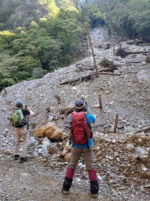 京丈山(ハチケンタニ登山口）_f0193521_21070599.jpg