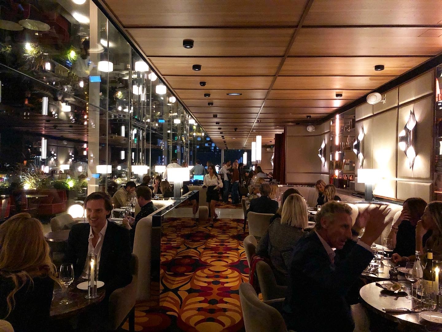 エッフェル塔とセーヌ川をゆく船を眺めつつ Bonnie restaurant by So Paris Hotel レストラン・ボニ_a0231632_21585227.jpeg