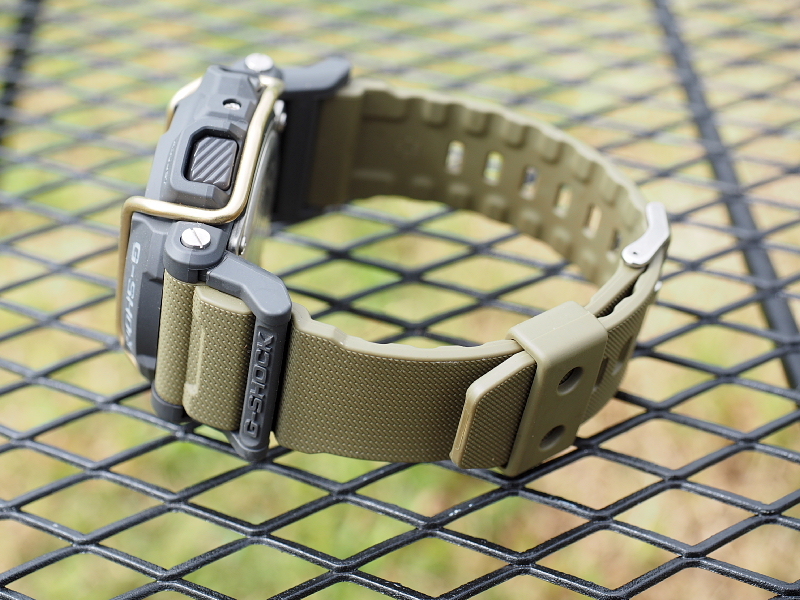 【G-SHOCKコレクション⑧】プロテクター、ミリタリーカーキのヘビーデューティーモデル「GD-400-9DR」_b0008655_14081533.jpg