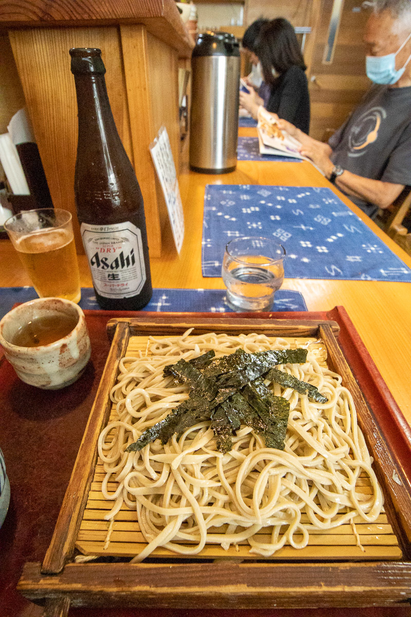 蕎麦 唯で、ビールとざるそば_a0077663_14074302.jpg