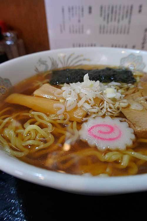 【(山梨グルメ)山梨ラーメン屋巡り- 食堂 こばやし -(甲府市) 】_a0005436_15162530.jpg