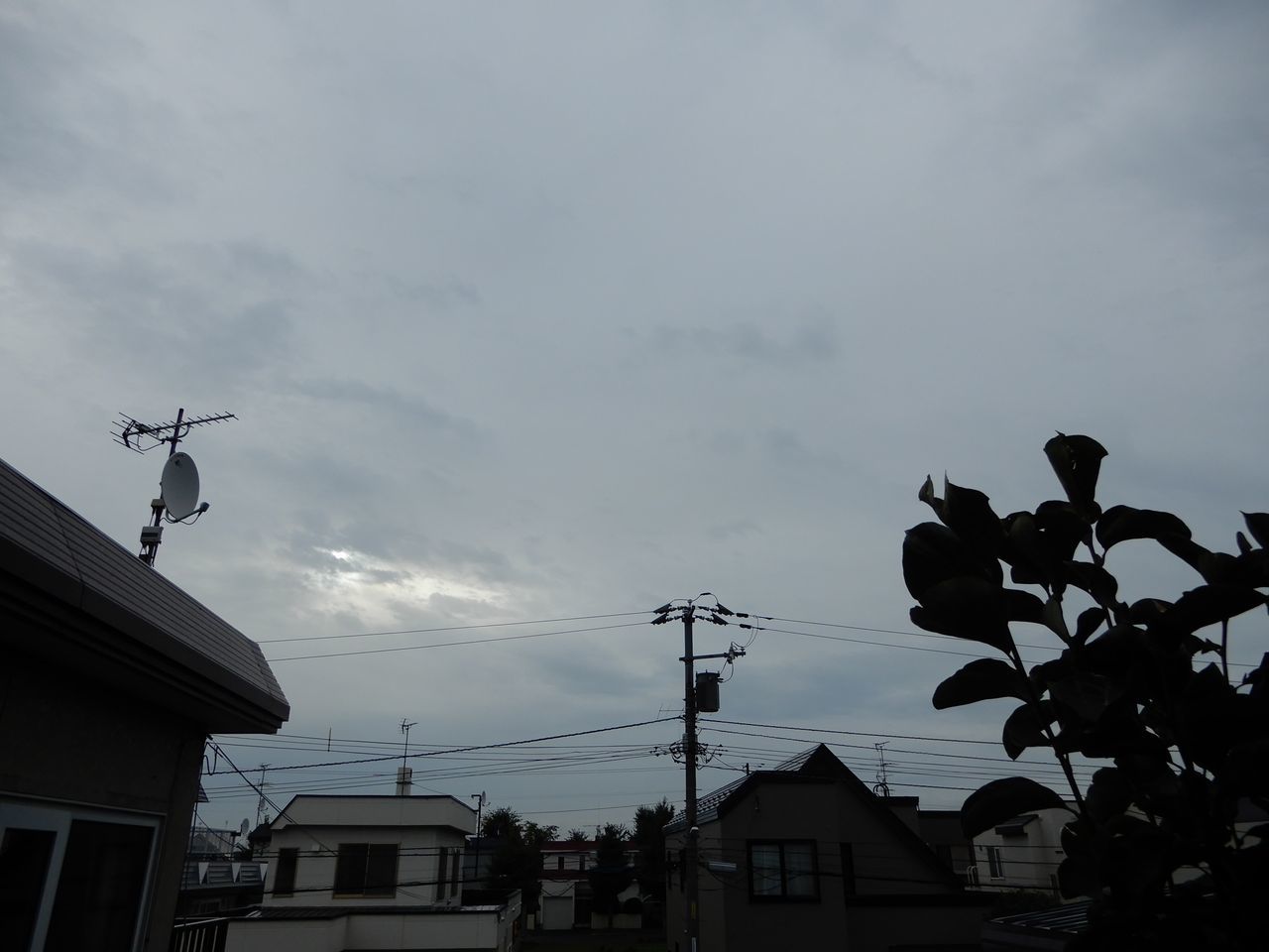 台風はまだまだ遠くに_c0025115_20552720.jpg