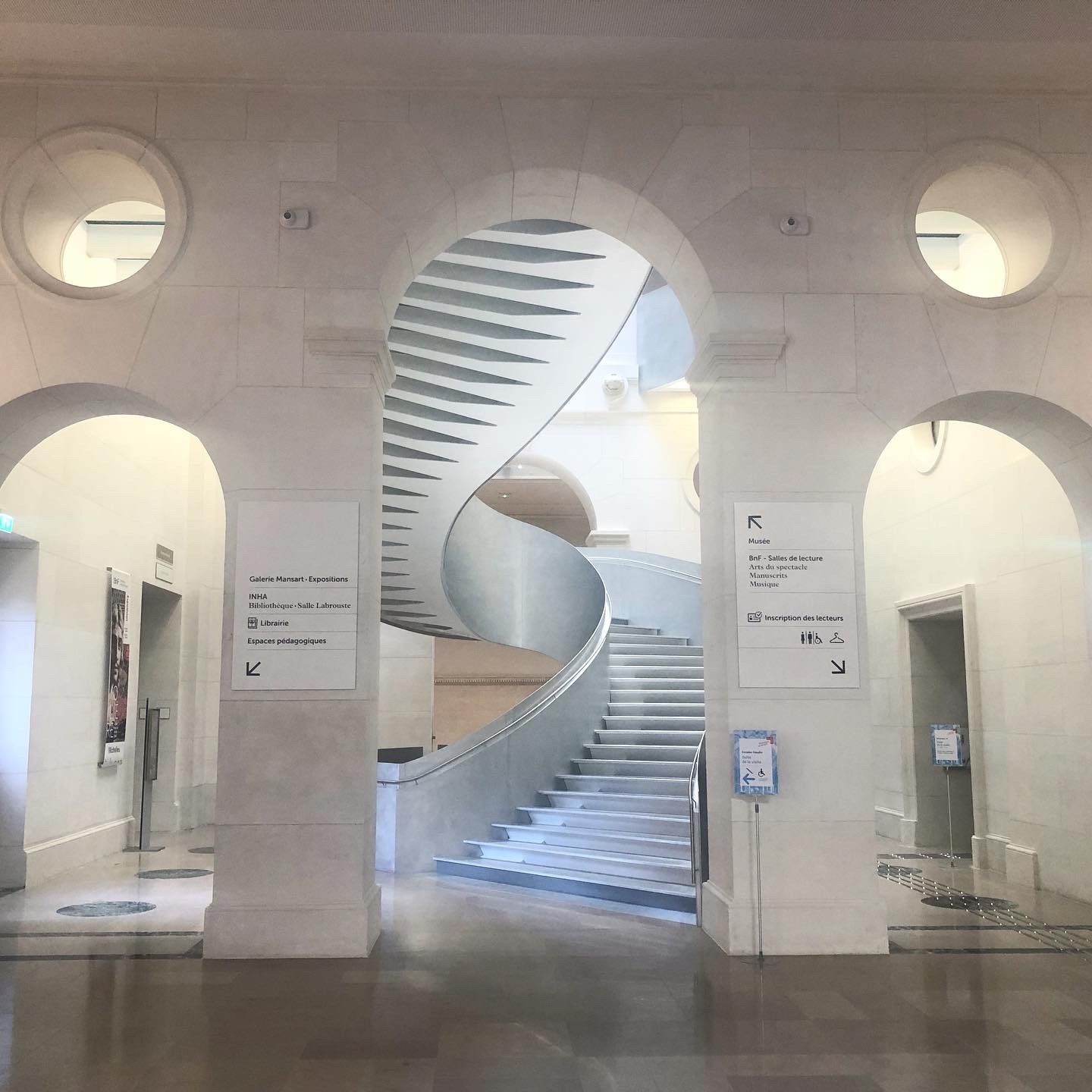 フランス国立図書館リシュリユー館が再オープン 無料で利用できます!_a0231632_15340242.jpeg