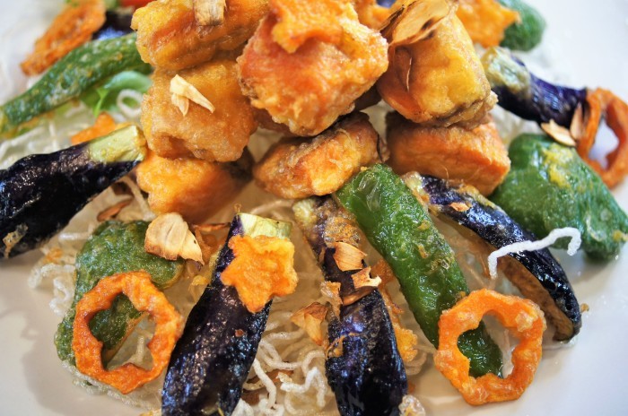 ■秋鮭モニター料理【④秋鮭・野菜・緑豆春雨のホットサラダ】滅茶パリっとジューシー！！簡単１５分_b0033423_21014953.jpg