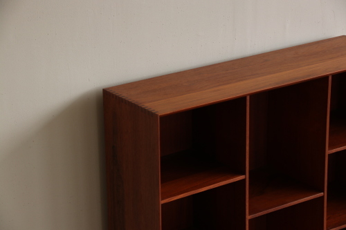 『入荷 Peter Hvidt&Orla Molgaard Nielsen Teak Solid Book Case(Sold)』_c0211307_21015485.jpg