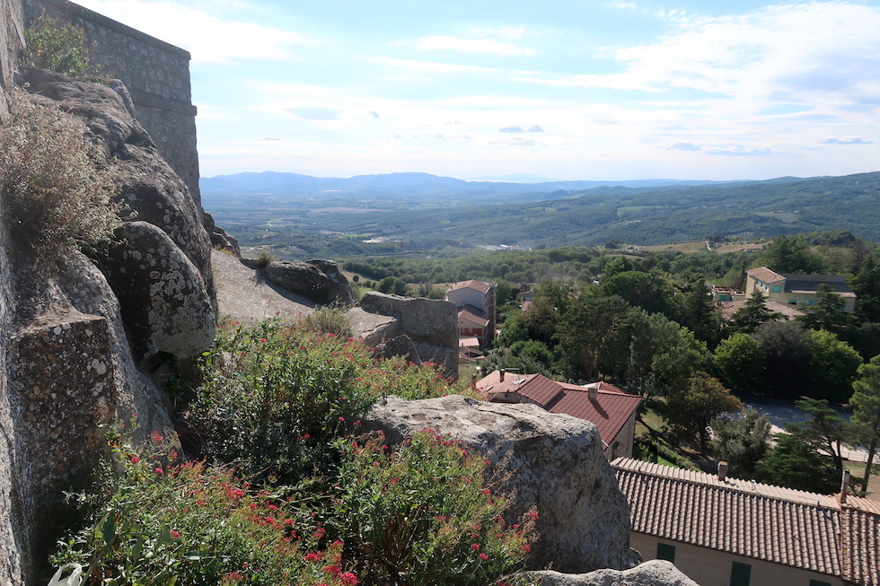 岩の上に中世の町並みロッカストラーダ、マレンマ・トスカーナ_f0234936_23221212.jpg