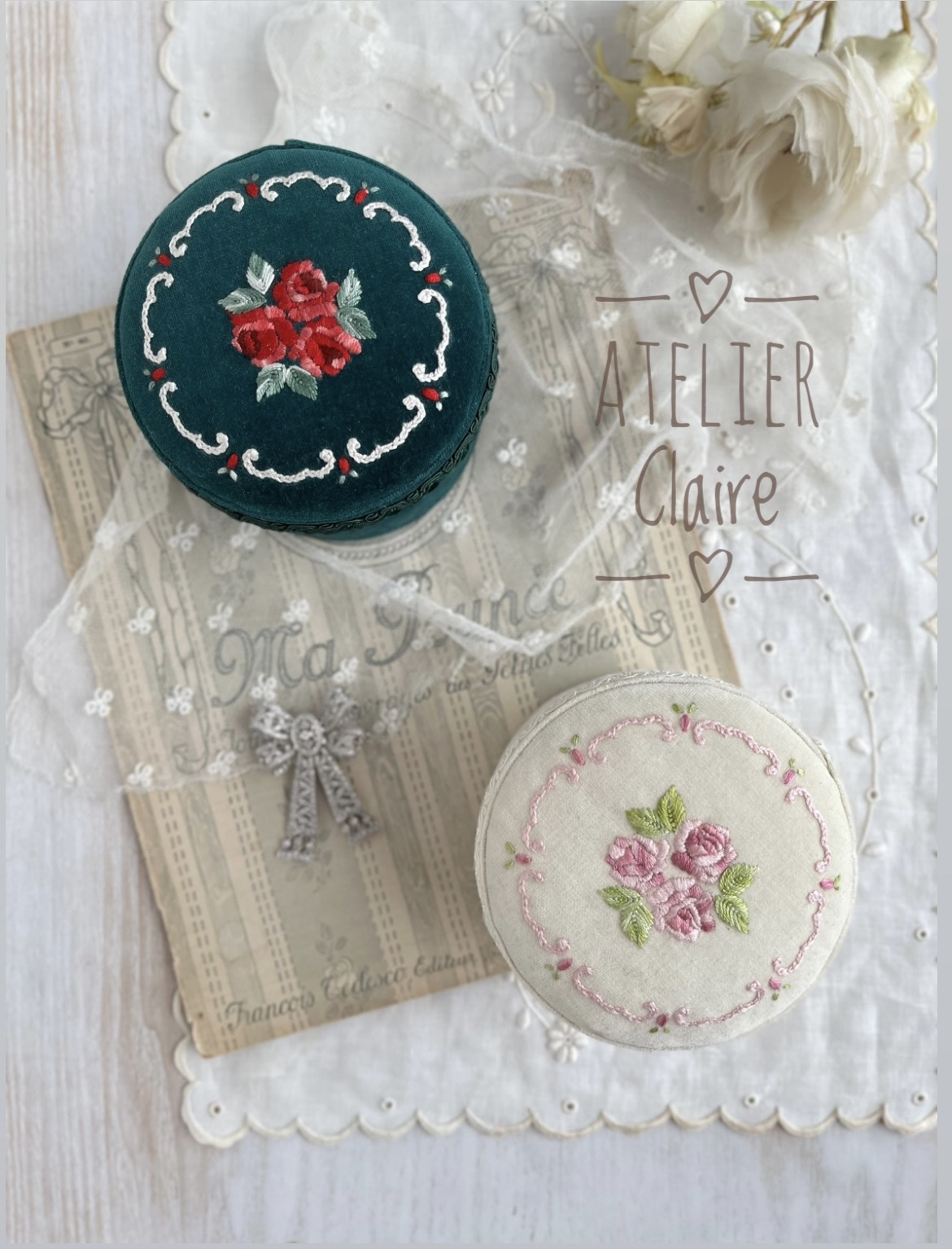 花刺繍のジュエリーボックス_a0157409_12124591.jpeg