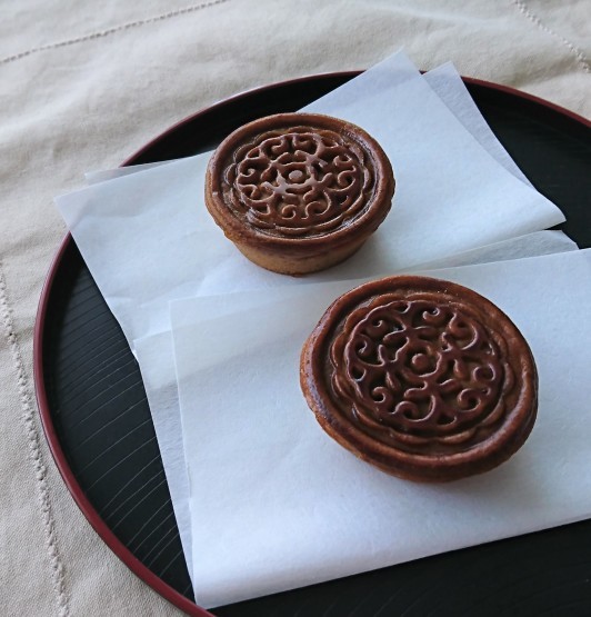 ザ・ペニンシュラ ミニエッグカスタード月餅 8個入✖️2 ザ・ペニンシュラ ミニエッグカスタード月餅