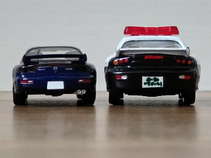 トミーテック・LV-N267a マツダ RX-7 Type RS 99年式（青） : 燃やせ