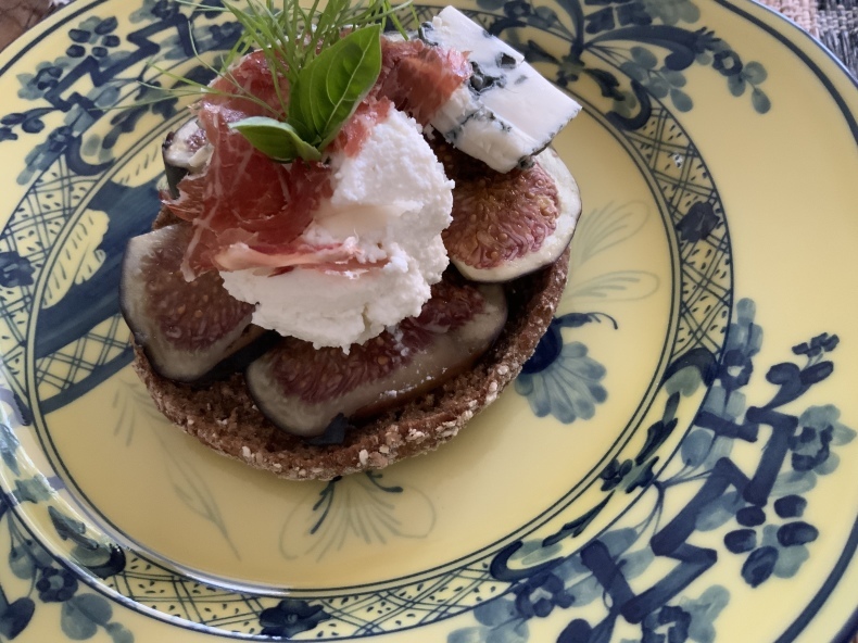 秋の味覚_f0380954_17300500.jpeg