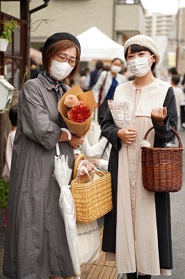 ２０２２年　バスケット朝市の様子♪_e0128909_08084635.jpg