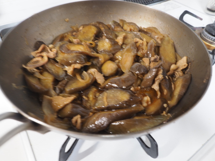 今日の収穫とその後(ナスの炒め物)_c0116915_00065515.jpg