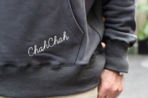 「ChahChah」 ビンテージライクな \"CC EMBROIDERY HENRY NECK SWEAT\" ご紹介_f0191324_08141342.jpg