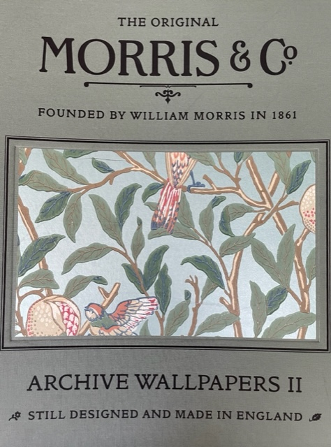 『MORRIS・モリス』の壁紙『BIRD&POMEGRANATE・鳥とざくろ』 by interior styling of brght_c0157866_19024455.jpg