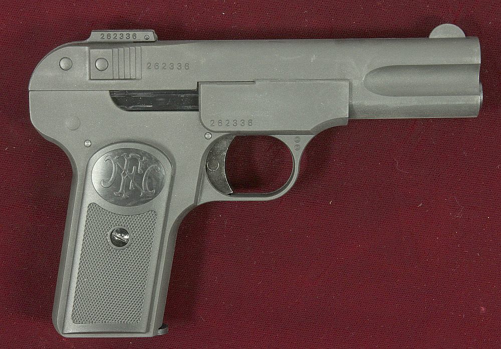 ACRO M1900