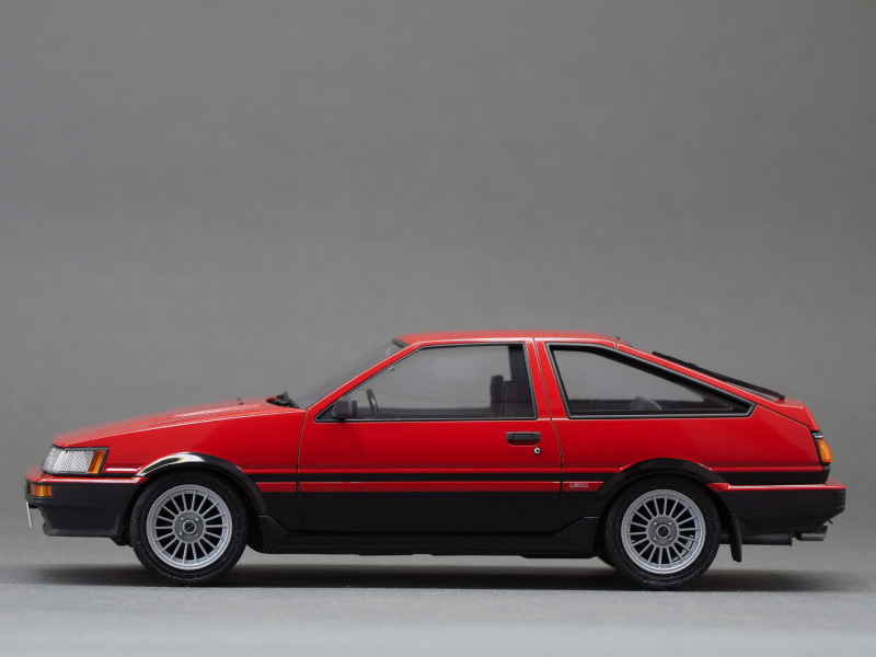 アオシマの1/24 AE86 レビン : DNF