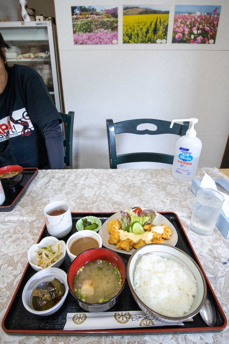 いの町で美味しいものを食べた後、いの町の林道で遊ぶ_a0077663_17292419.jpg