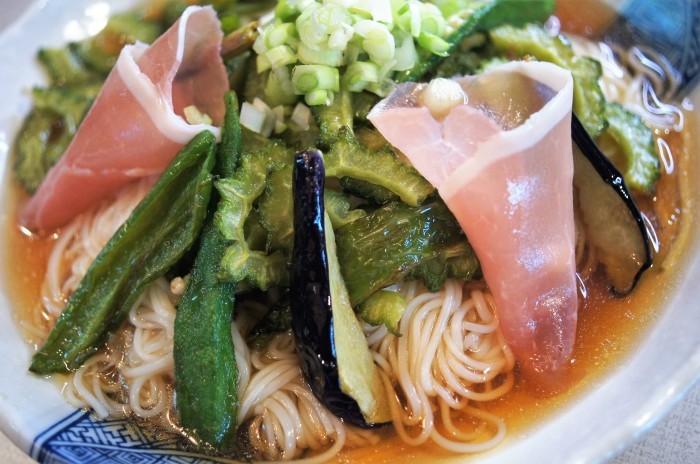 ■朝ご飯【有る物でぶっかけ素麺　在庫整理です♪】_b0033423_22222873.jpg