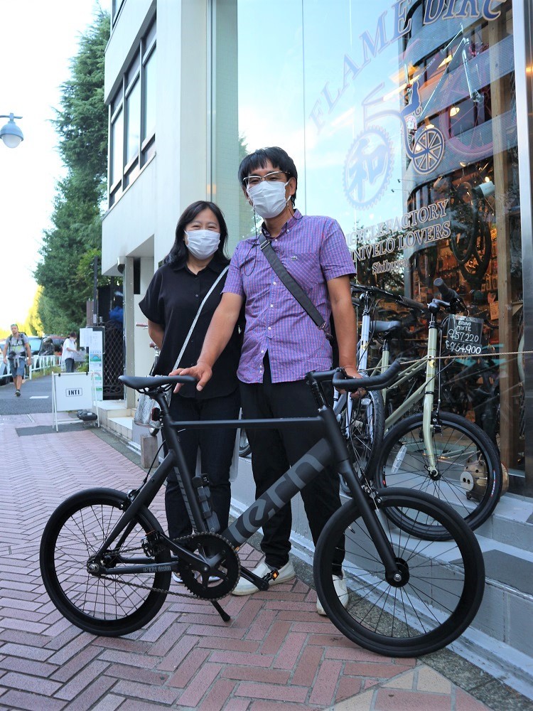 10月2日　渋谷　原宿　の自転車屋　FLAME bike前です_e0188759_17562468.jpg