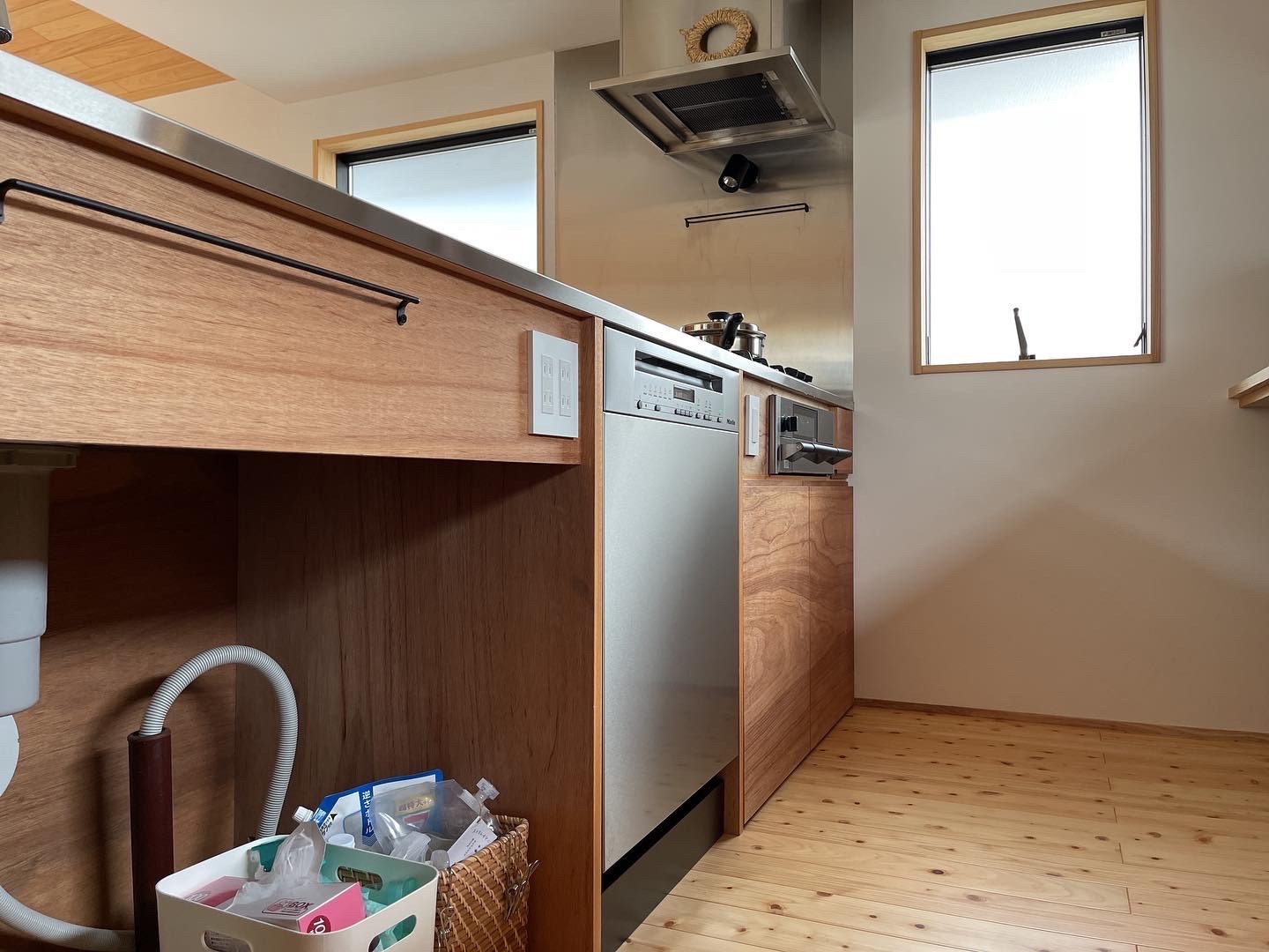 一度のミーレで、ずっとミーレに。★造作キッチン取付事例_c0156359_14155006.jpg