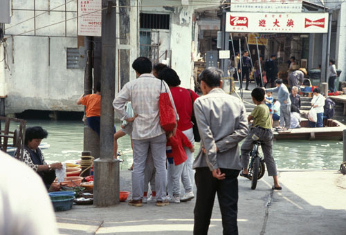 香港2 伝統的な生活を感じられるランタオ島_a0166284_16441905.jpg