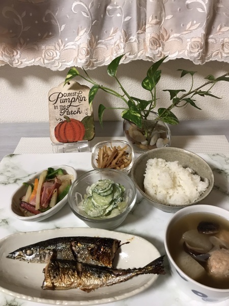 ワンプレートランチ　秋刀魚の塩焼き_b0417696_15565558.jpeg