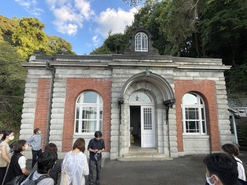 ヘリテージ・アーキテクト養成講座 建物見学研修 神奈川 社寺建築 宮大工 内田工務店_a0322824_06304441.jpg