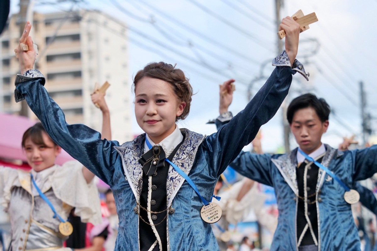 ２０２２よさこい鳴子踊り特別演舞１日目　万々競演場その２６（Glanz）_a0009554_22102873.jpg