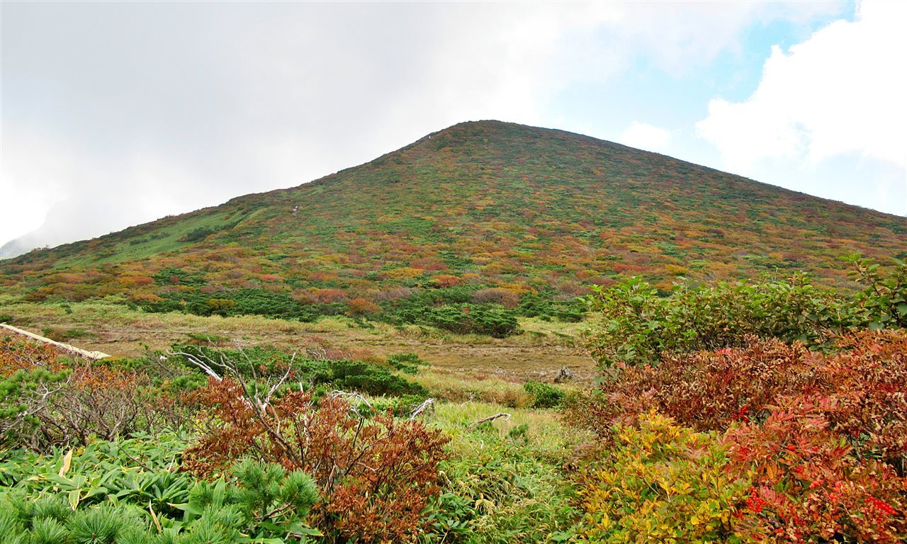 紅葉の那須岳、スペシャル横断ルートを縦走&#127810;&#127809;(2022.10.1)_e0368467_19561729.jpg