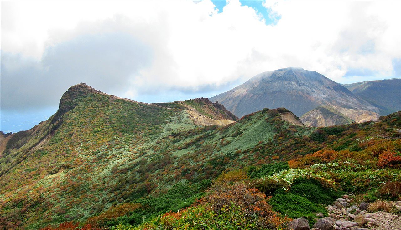 紅葉の那須岳、スペシャル横断ルートを縦走&#127810;&#127809;(2022.10.1)_e0368467_19564694.jpg