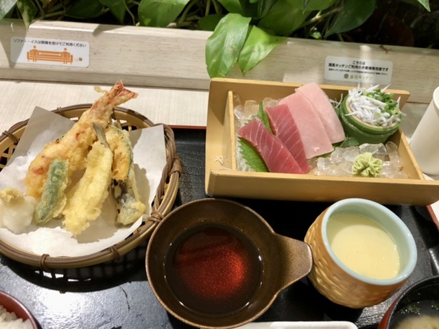 【映画の後は「とびっちょ」で天ぷら刺身御膳】_b0009849_18074006.jpeg